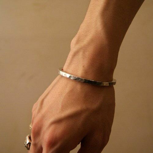 Atease TATAKI SIMPLE BRACELET シルバー バングル Atease アティース TATAKI SIMPLE バングル - SE7EN