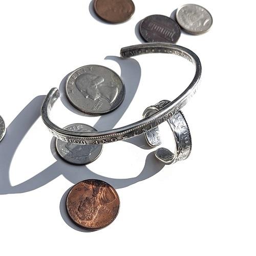 アティース（Atease） Atease MORGAN COIN SV BRACELET 佐藤健さん着用 