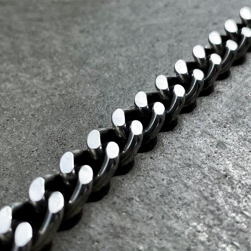Atease LARGE CHAIN BRACELET ERIKA KARATA MODEL