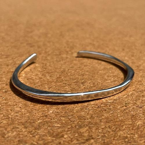 アティース（Atease） 俳優：綱啓永さん着用モデル Atease PAPER