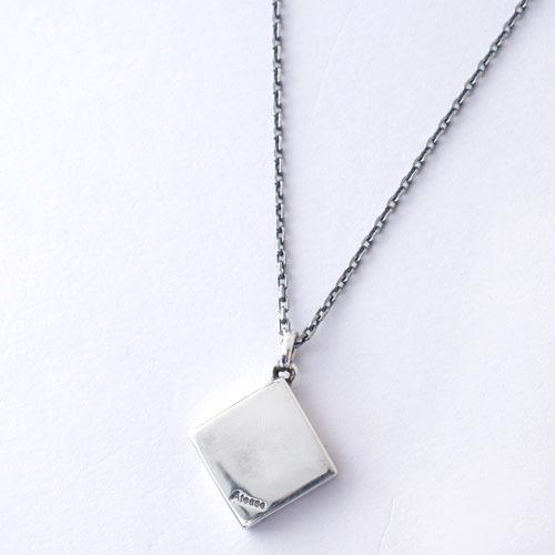 アティース（Atease） Atease CUTOUT COIN STONE NECKLACE : CG-STORE