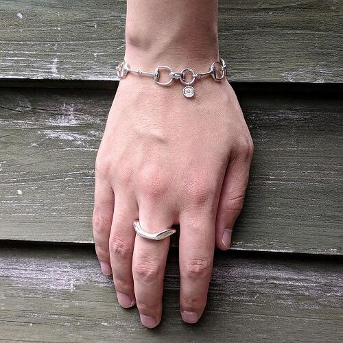 EGG BAT CHAIN BRACELETの画像