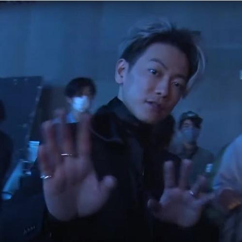 モリーヴ mollive LINK SINGLE RING CURVED 佐藤健さん星野さん着用