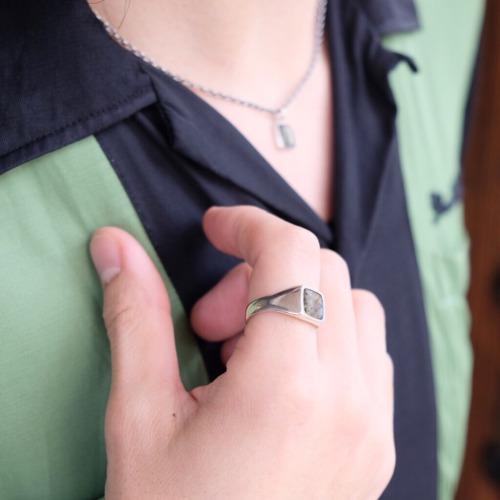 モリーヴ mollive LABRADORITE RING SIGNET SQUARE SMALL : CG-STORE