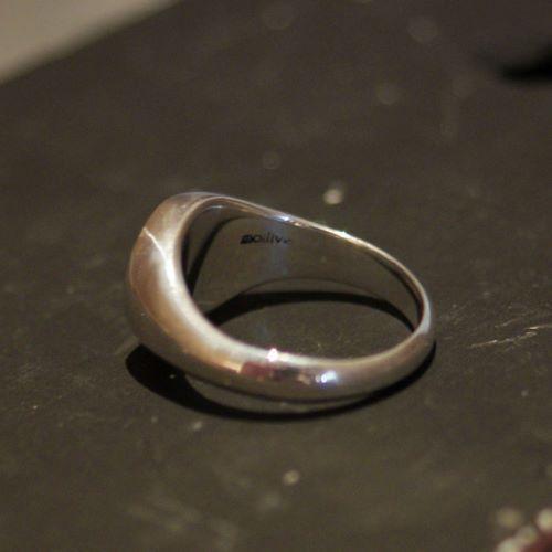 モリーヴ mollive ONYX RING SIGNET FLAT ROUND 佐藤健さん着用 モリーヴ mollive ONYX RING SIGNET FLAT ROUND 佐藤健さん着用