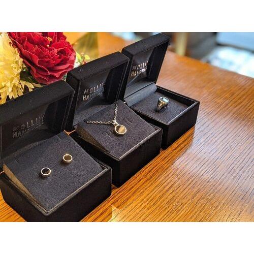モリーヴ mollive ONYX RING SIGNET FLAT ROUND 佐藤健さん着用 モリーヴ mollive ONYX RING SIGNET FLAT ROUND 佐藤健さん着用