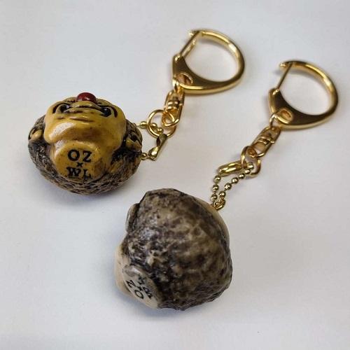 モリーヴ EYE OF GOD CLOWN PIERROT KEY HOLDER : CG-STORE - 通販