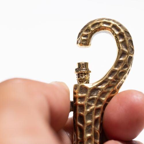 PEANUTS＆CO Peanuts&Co. PEANUTS PATTERN HOOK brass : CG-STORE