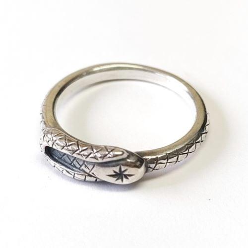 Vantique（ヴァンティーク） Vantique LUCKY SNAKE RING SV925 : CG