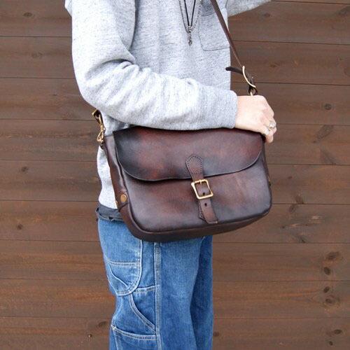 vasco LEATHER POSTMAN MINI SHOULDER BAG｜cg-store｜10