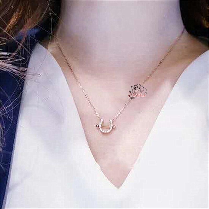 送料無料 C-Girls真珠屋 5A級 ダイヤモンドCZ 馬蹄 ペンダント