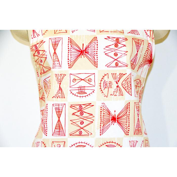 エプロンRedSポケットなし |  | 02