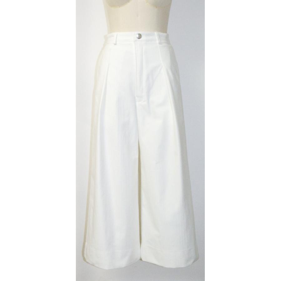 Wide Tuck Pants 69 |  | 03
