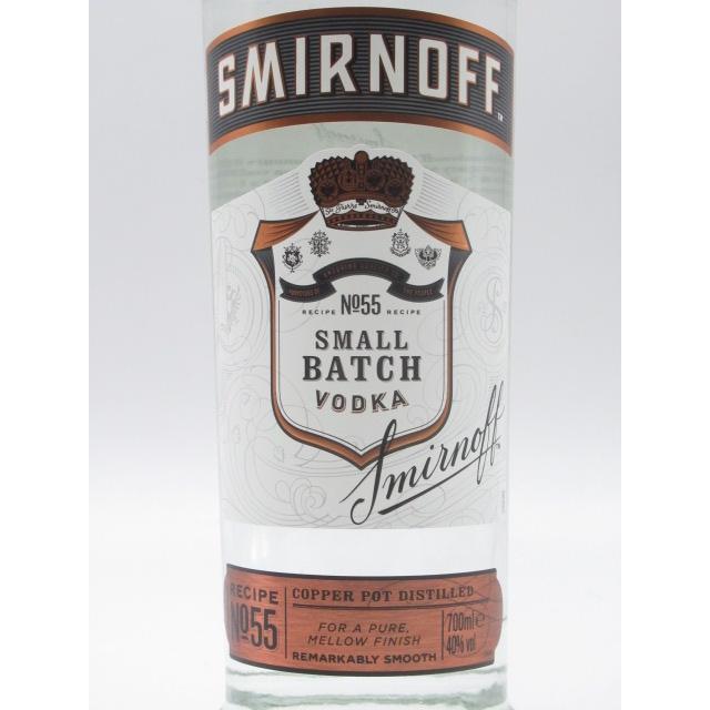 スミノフ ブラック 並行品 40度 700ml □入荷ごとに新旧ボトルが混在し