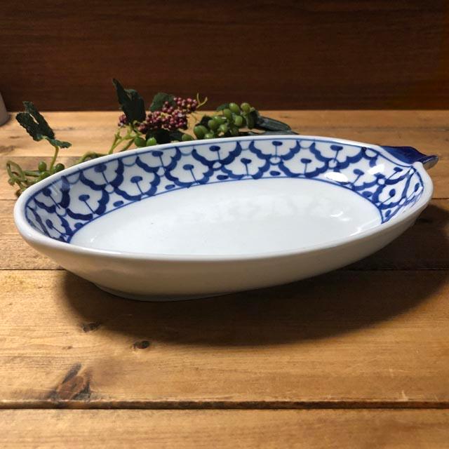 マンゴー 20cm 】 お皿 青白陶器 青白食器 パイナップル柄 陶器 小鉢