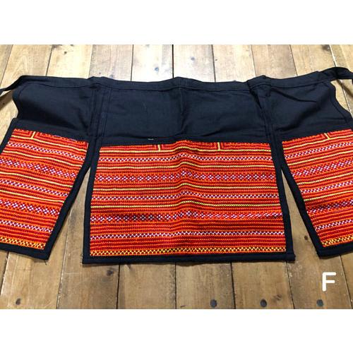 カフェエプロン　モン族刺（オレンジ系）　タイ雑貨　タイ料理　エプロン　モン族　民族衣装 |  | 06