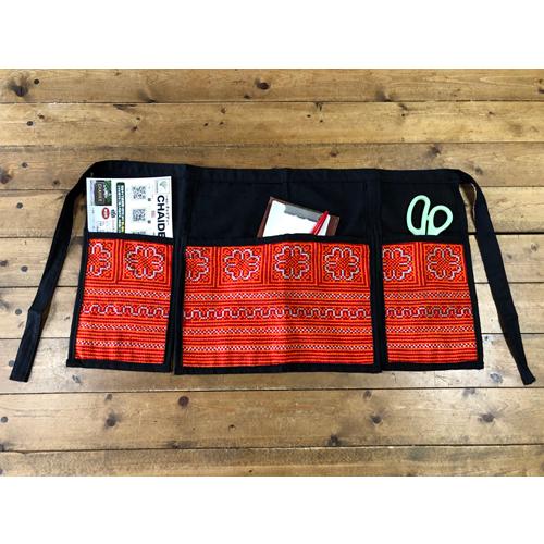 カフェエプロン　モン族刺（オレンジ系）　タイ雑貨　タイ料理　エプロン　モン族　民族衣装 |  | 10