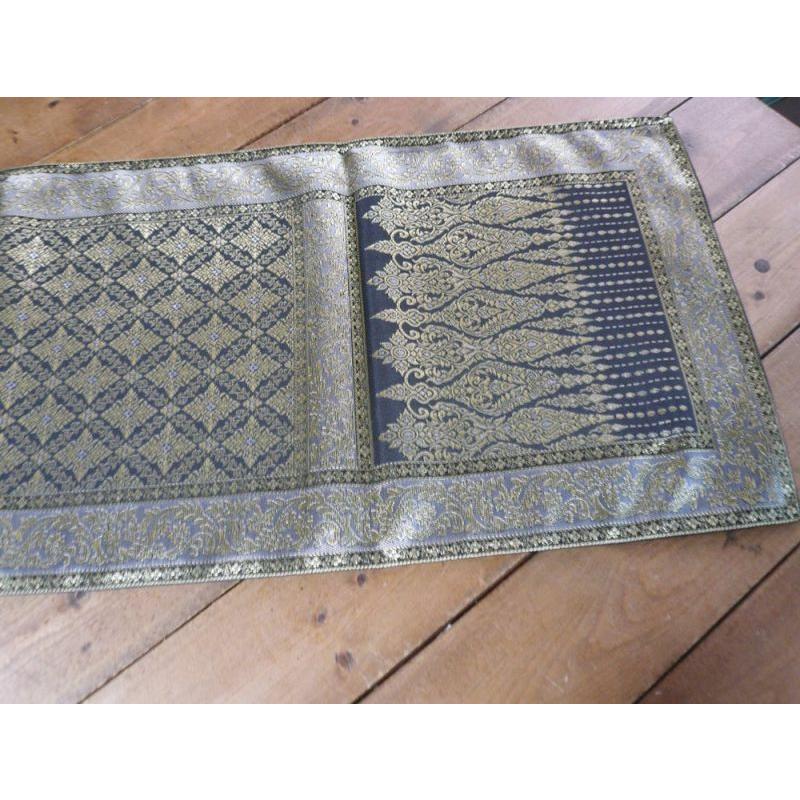 【テーブルランナー】3ｍ （C）グレー　タイ雑貨　タイ料理　テーブルウェア　テーブルランナー　シルク |  | 03