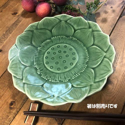 タイ王国 セラドン焼き 蓮の花デザイン食器11点セット タイ王国
