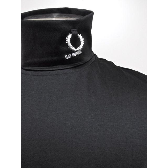 raf simons fred perry コラボ　カットソー　メタルチャーム raf simons fred perry コラボカットソーメタルチャーム