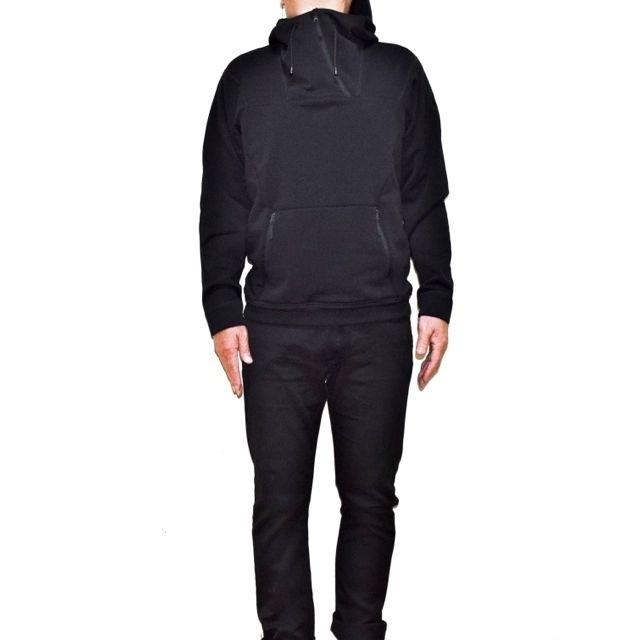 tilak（ティラック） POUTNIK ポートニック RAVEN HOODIE POLARTEC