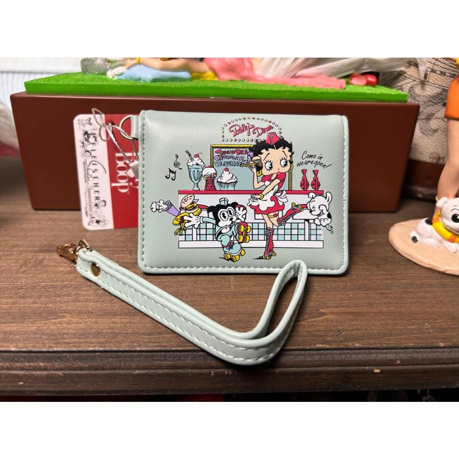 ベティーちゃん ベティブープ（BETTY-DINER）パスケース 定期入れ 手帳