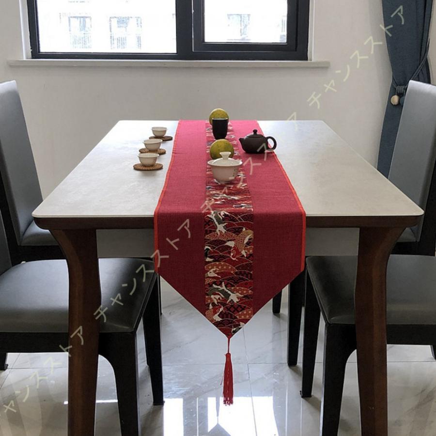 赤 テーブルランナー 和 おしゃれ ティーテーブル ダイニング 中華風 リビング テーブルセンター クロス タッセル付き 結婚式 綿麻