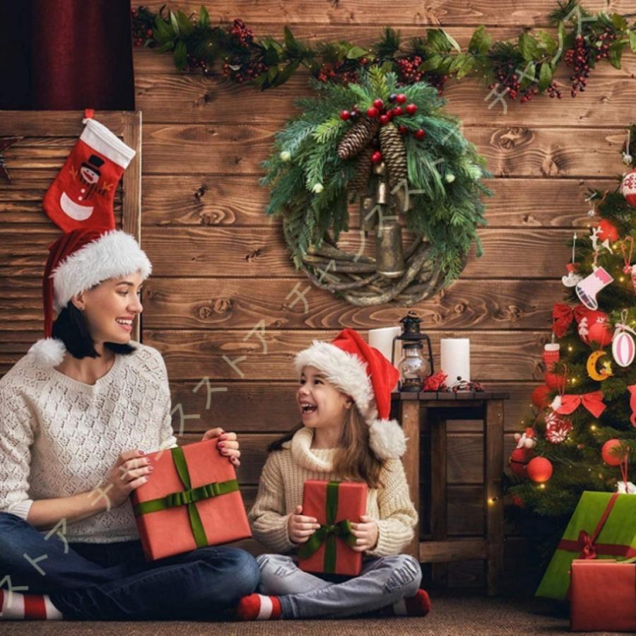 大流行中 クリスマスリース 花輪 クリスマス 飾り付け 松かさ付き フラワーリース 壁掛け飾り 玄関ドア 雑貨 ドア 窓 装飾 お店 おしゃれ 造花 可愛い 簡約 ガーランド 高質で安価 Turningheadskennel Com