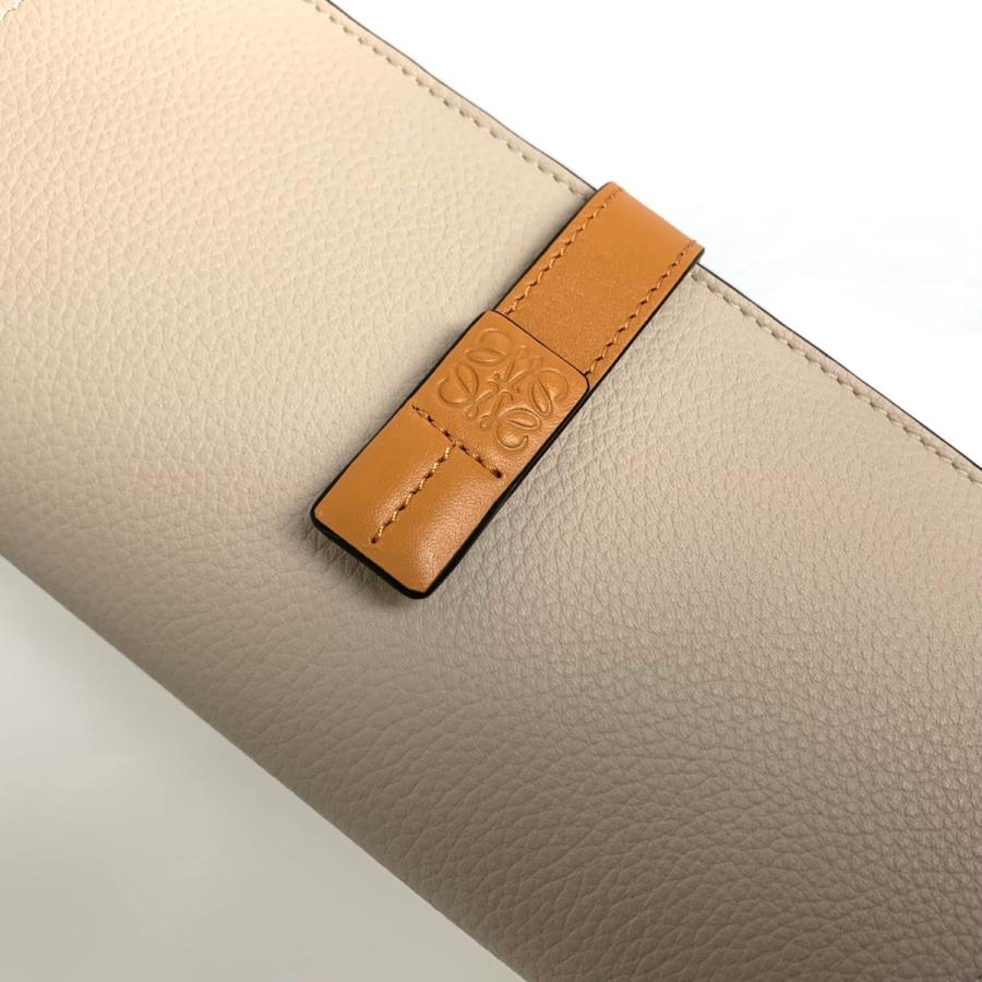 ロエベ LOEWE 財布 長財布 二つ折り 2つ折り ライトオーツ ハニー