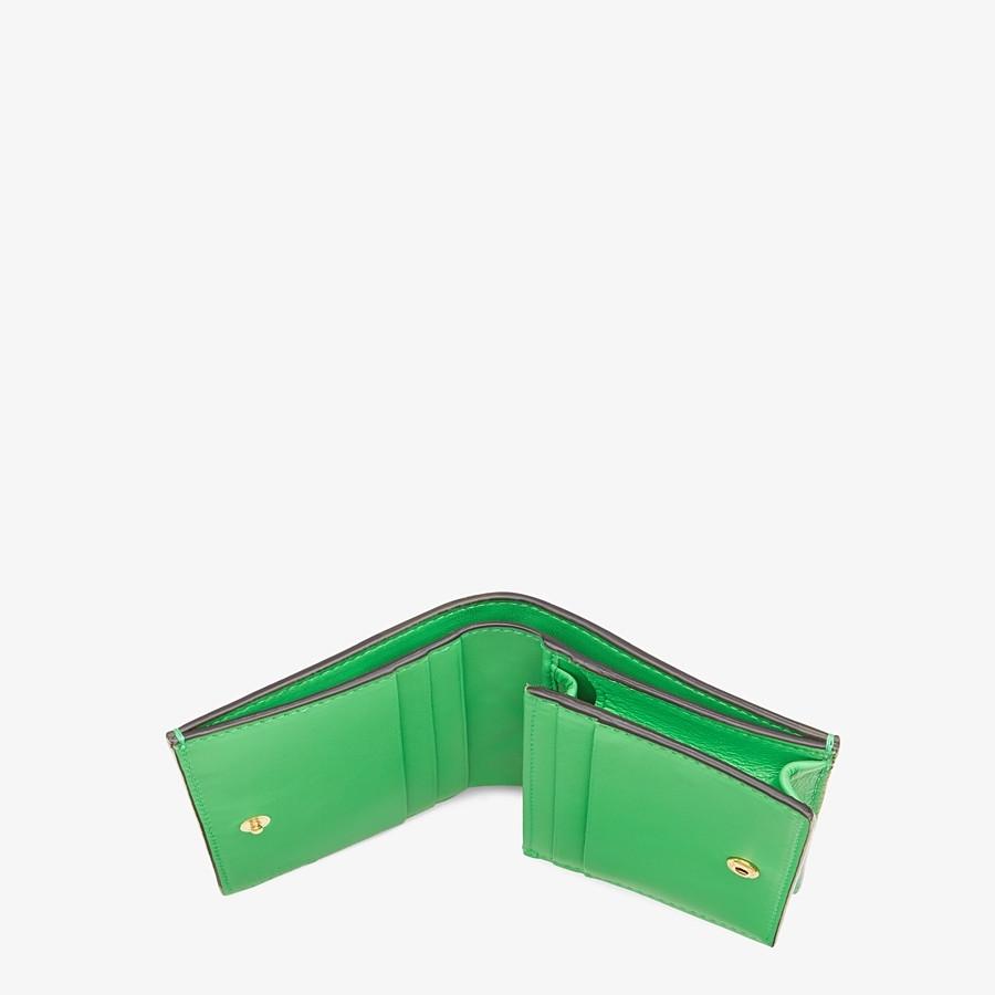 フェンディ FENDI 財布 小財布 二つ折り ２つ折り グリーン ゴールド