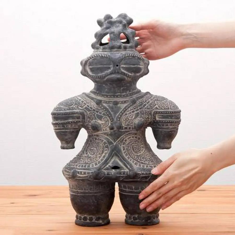 チャーム（charm） ハニワの土偶（炭化）（高さ43cm） : チャーム