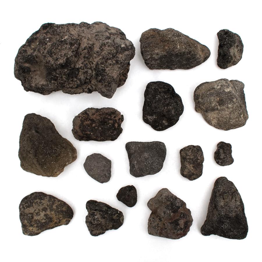 形状お任せ　浅間溶岩石　サイズミックス　１０ｋｇ　国産品　６０ｃｍ水槽向け　アクアリウム　レイアウト素材 | チャーム（ペット） | 01