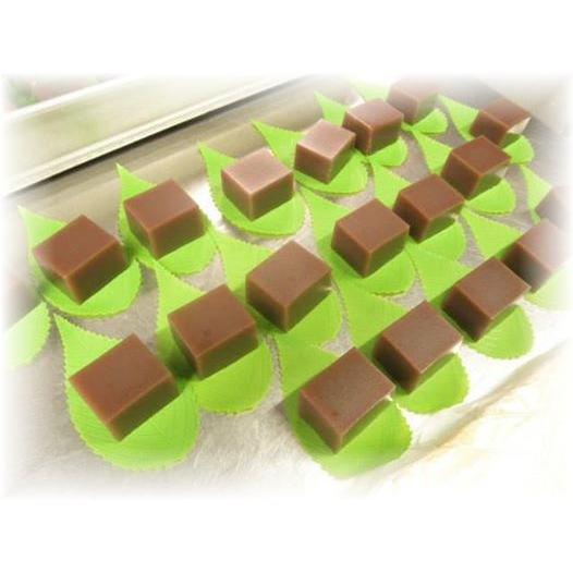 とろける水ようかん（角切り生）１個　冷凍クール便 |  | 02