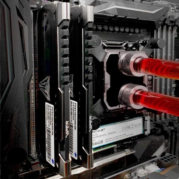Patriot Viper Steel DDR4 3200MHz PC4-25600 32GB アルミニウム製