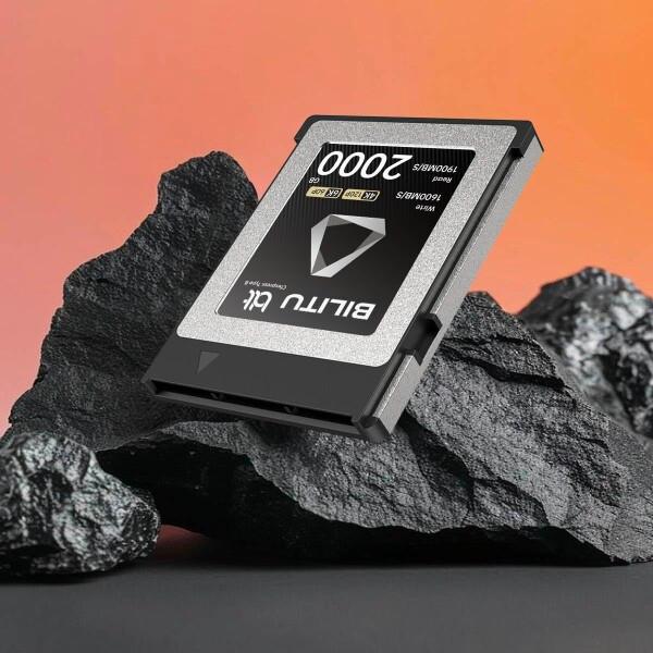 CFexpress B-Type 256GB メモリーカード 最大1700MB/秒の読み取り速度と1600MB/秒の書き込み速度 カメラ対_1