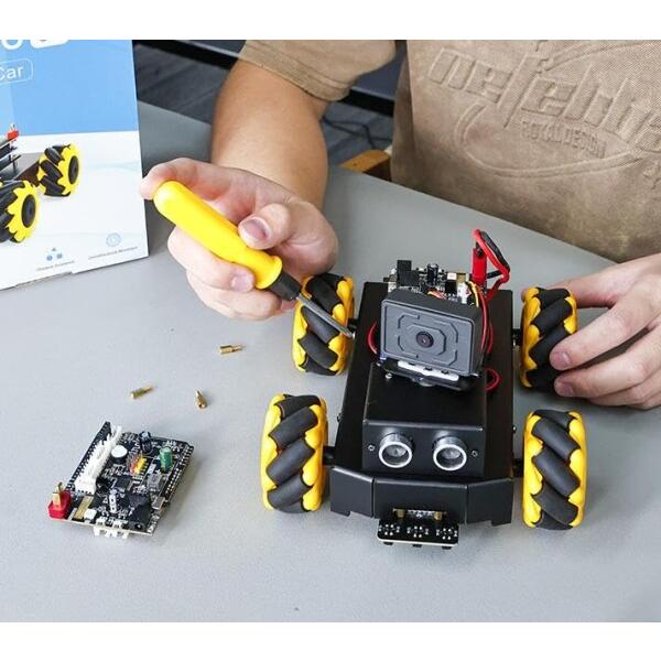Yahboom 全方向ホイール AI インテリジェント ロボット キット ESP32 カメラ アプリ制御付き UNO R3 との画像