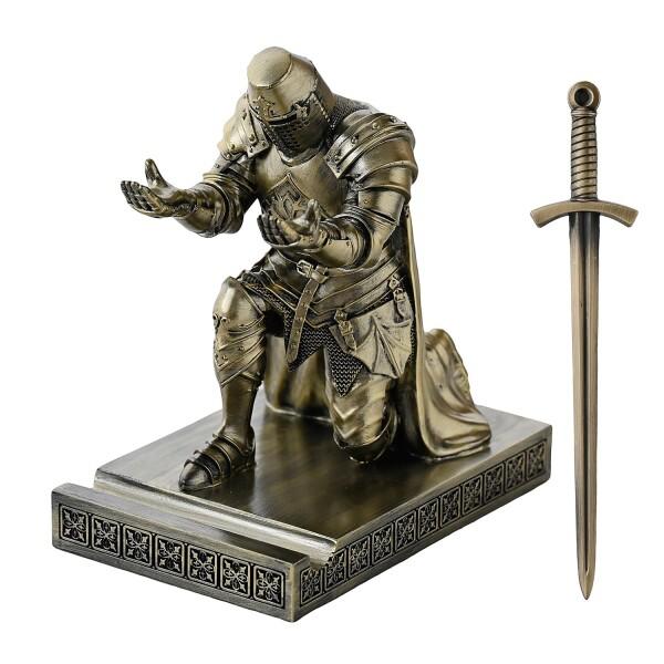 NCQIXIAO 中世テンプル騎士団の前衛将校ペンホルダー ペンスタンド デスクオーガナイザーとアク