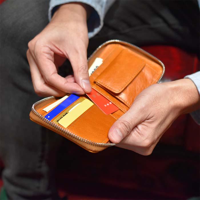 ベーシック スタンダード 二つ折り財布 コンパクト 革財布 ベーシック スタンダード 二つ折り財布 コンパクト 革財布