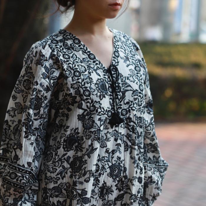 sara mallika（サラ マリカ） ワンピース ペイズリー フラワー