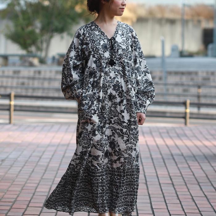 sara mallika（サラ マリカ） ワンピース ペイズリー フラワー