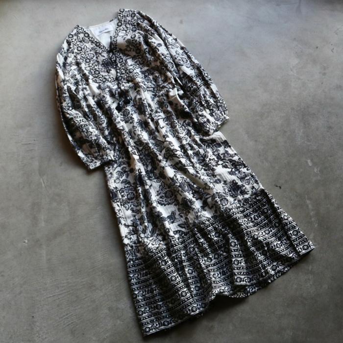 sara mallika（サラ マリカ） ワンピース ペイズリー フラワー