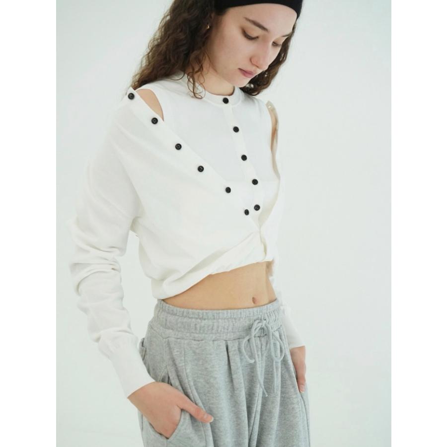 美品 CLANE 2,8万円 ホワイトのニットカーディガン セーター クラネ CLANE（クラネ） 正規商品 Wレイヤー ニット カーディガン W LAYERD