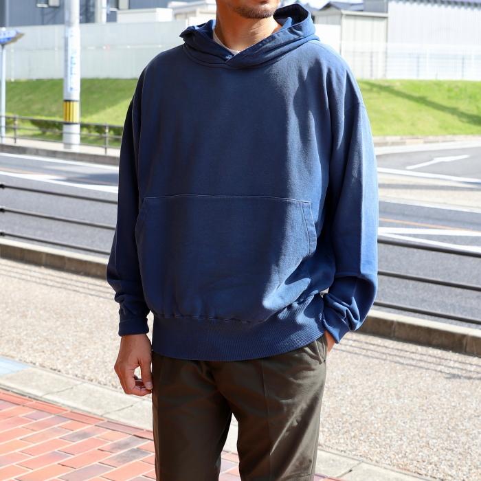 クロ（KURO） トップス ユーズド 染め 加工 ダメージ プル スウェット