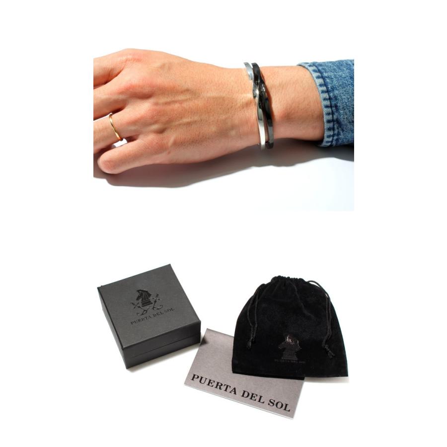 PUERTA DEL SOL（プエルタ・デル・ソル） Mobius Strip Bangle BLACK 