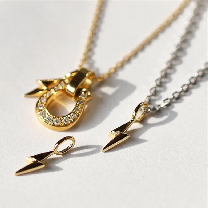 E52716 スヌーピー チャーム 750刻印 K18WG E52716 スヌーピー チャーム 750刻印 K18WG