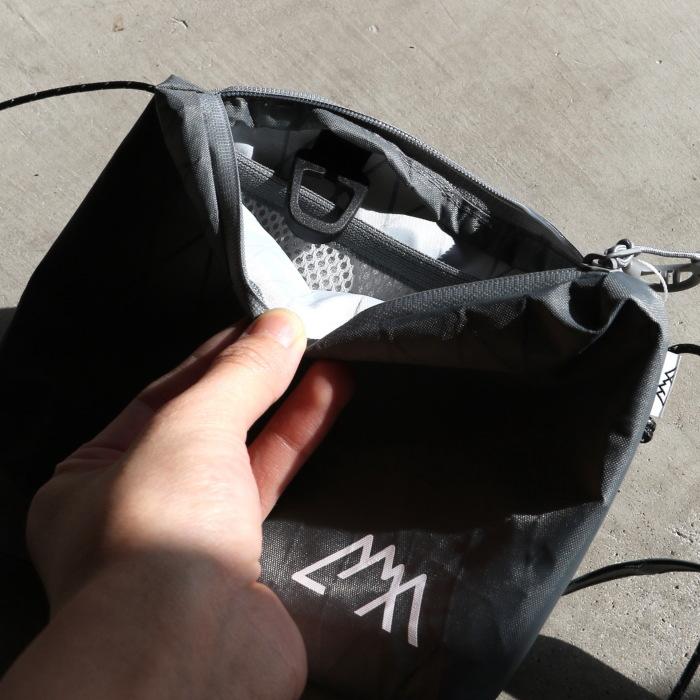 COMFY OUTDOOR GARMENT CMF OUTDOOR GARMENT サコッシュ