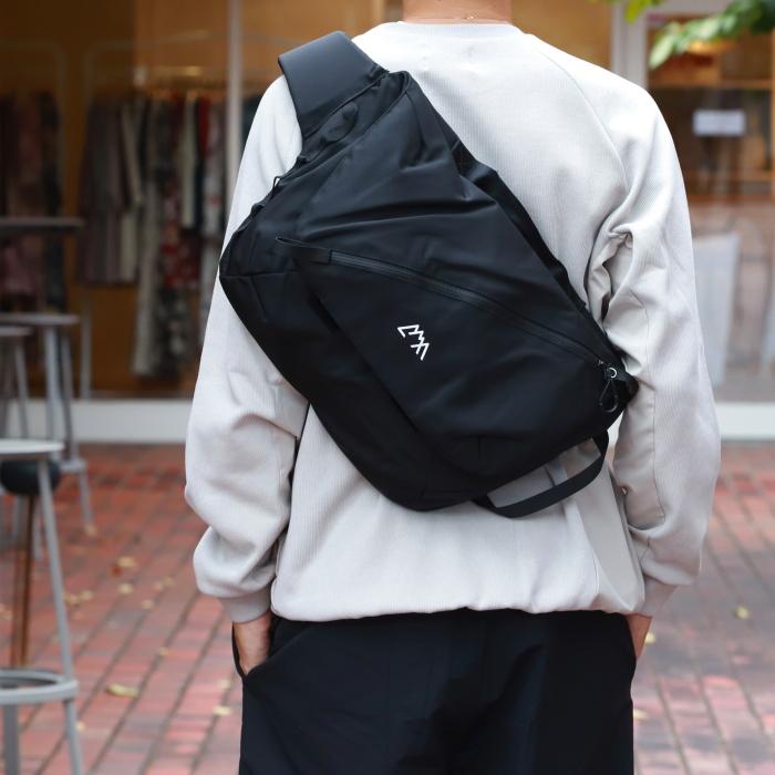 COMFY OUTDOOR GARMENT CMF OUTDOOR GARMENT バッグ 斜め掛け