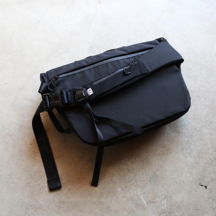 COMFY OUTDOOR GARMENT CMF OUTDOOR GARMENT バッグ 斜め掛け