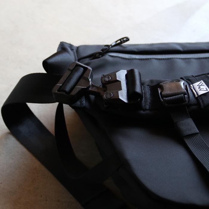 COMFY OUTDOOR GARMENT CMF OUTDOOR GARMENT バッグ 斜め掛け