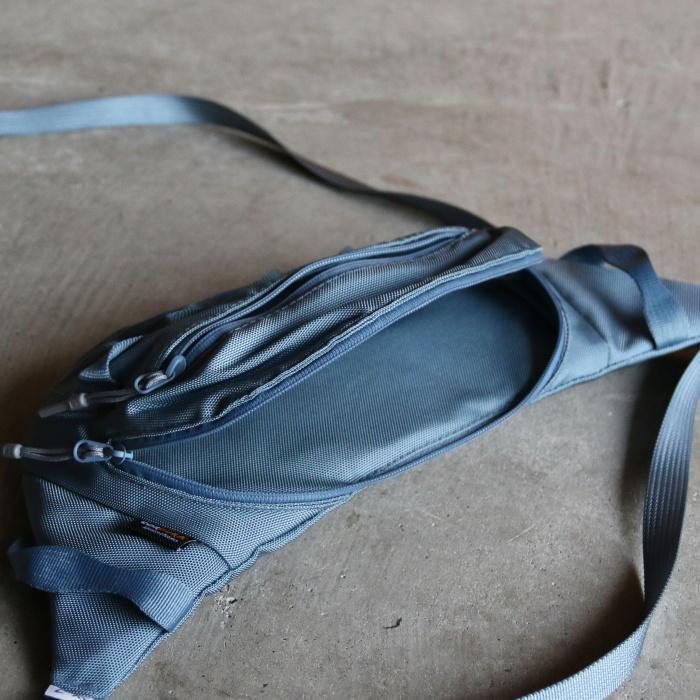 COMFY OUTDOOR GARMENT CMF OUTDOOR GARMENT 斜めがけ ショルダー